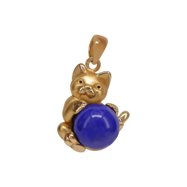 Lucky Cat Bringing The World To Your Doorstep